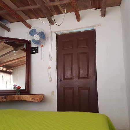 Bed and Breakfast Mi Casa En La Playa à Escuintla Extérieur photo